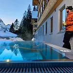 Berghaus - 4* Schröcken