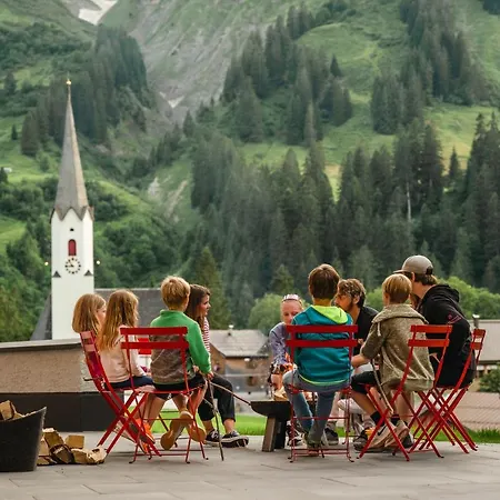 Otel Berghaus - Schröcken
