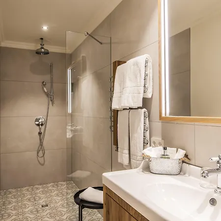 Otel Berghaus - 4*